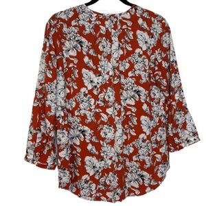 Fun2Fun Pullover Red Floral Blouse, NWOT, Size Small